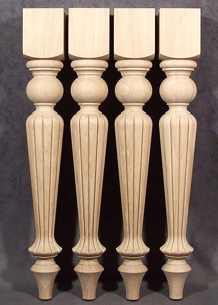 Gambe di legno per tavolo bellissime di forma snella e fitte fresature decorative, TL99