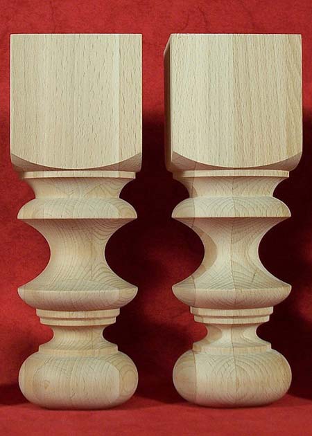 Gambe in legno per tavoli con motivo caratteristico, faggio, 8x8cm, TL34