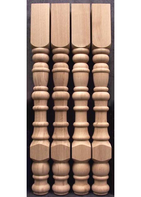 Gambe per tavoli in legno con parte lasciata squadrata in basso per la congiunzione, TL11