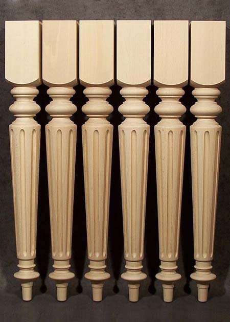 Gambe per tavoli in legno decorate con solchi larghi e parte inferiore snella, TL41