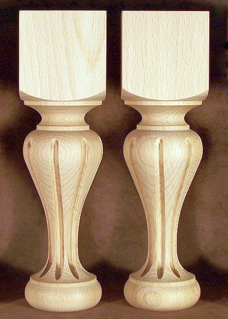 Gambe per tavoli in legno snelle di piccola altezza con solchi longitudinali, faggio, TL35