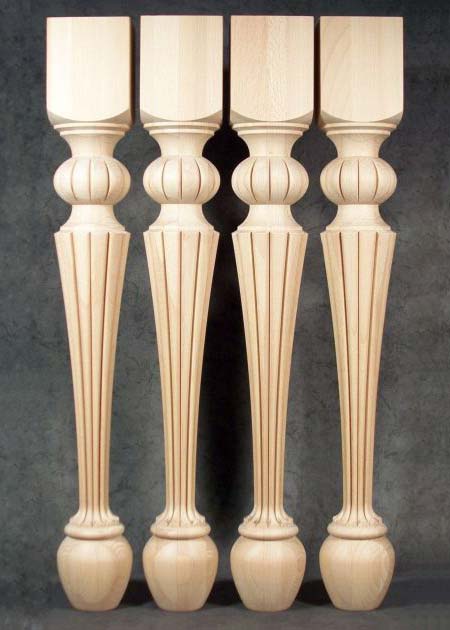Gambe per tavolo legno snelle con speciali ornamenti decorativi longitudinali, TL51
